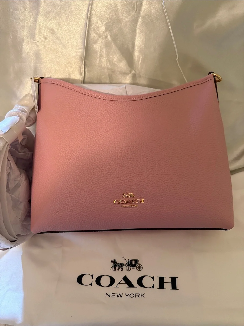🌸Coach NWT Laurel Carnation Pink Pebbled Leather Shoulder Bag with Gold Hardware
